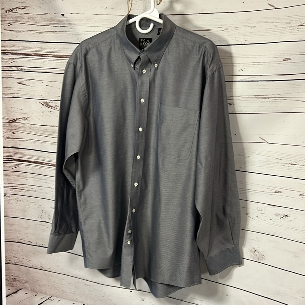 Jos. A Bank Traveler’s Collection men’s button down shirt size L, gray